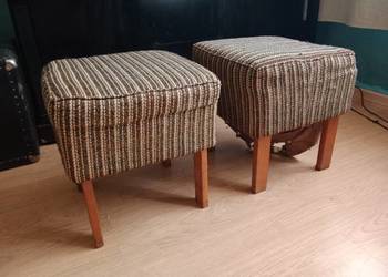 Zestaw 2 Taboretów/Puf PRL – Chojnickie Fabryki Mebli – Do Renowacji