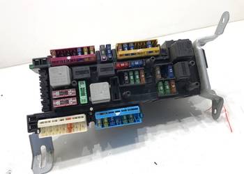 SKRZYNKA BEZPIECZNIKÓW MODUŁ SAM MERCEDES W212 5DK011023-45 Kombi 09-1