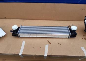 Intercooler Volvo XC40 31686408 Chłodnica powietrza 31686408 Nowy Oryginał