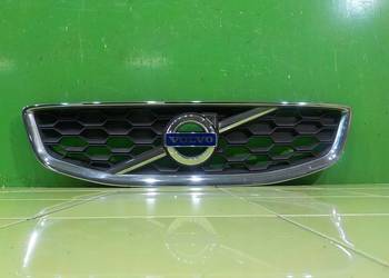VOLVO C30 LIFT 1.6 D 10r 3D atrapa grill
