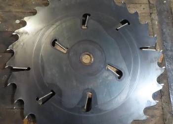 Piła tarczowa 700mm HM z28+8