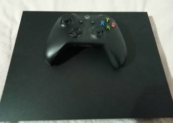 Konsola Microsoft Xbox One X 1000GB Blu-Ray czarna