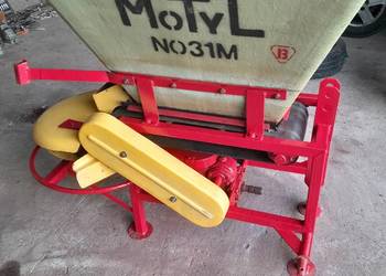 Rozsiewacz nawozu motyl