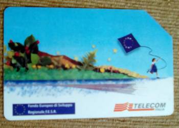 DZIEWCZYNKA Z LATAWCEM DZIEWCZYNKA Z LATAWCEM