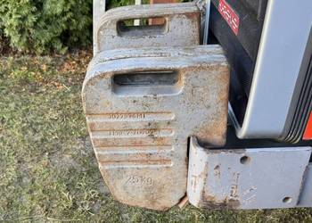 Obciążniki do Mf 255 ursusa 3512