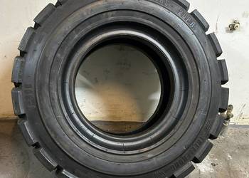 Opona przemysłowa 300-15 Trelleborg T-900 NHS 20PR