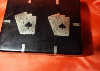 ozdobna Kasetka drewno i metal z 2 taliami kart Nowa