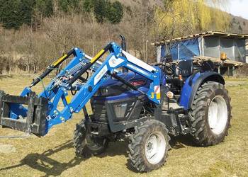 Traktor FARMTRAC 6050E 4WD z ładowaczem czołowym 800 kg