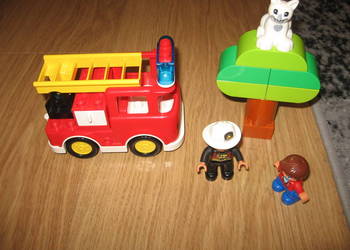 Lego , duplo- Wóz strażacki nr 10901- komplet , stan wzorowy