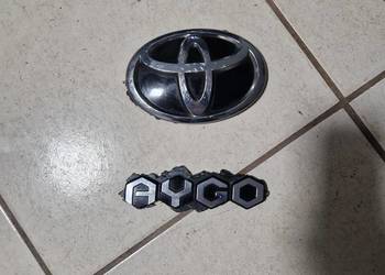 Emblemat Toyota Aygo II 2
