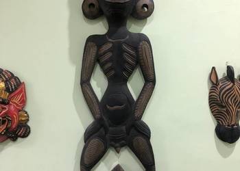 Do sprzedania maska z kolekcji mojego ojca, z którą niestety po latach, mus