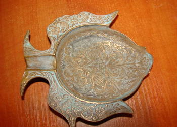 stara mosiężna popielniczka orientalna