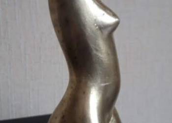 Rzeźba. "Nagi"
