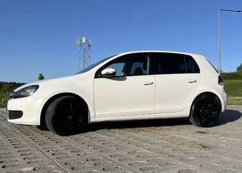 Volkswagen Golf VI biały 1,6 TDI. 105 KM