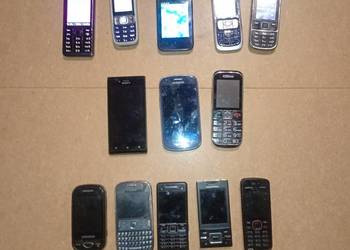 Zestaw 13 starych telefonów komórkowych Nokia Sony Ericsson Samsung inne
