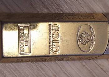 Zapalniczka w formie sztabki złota Zapalniczka w formie sztabki złota