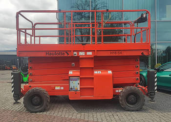 Zwyżka nożycowa podnośnik roboczy terenowy Haulotte H18SX 4 WD | 2007