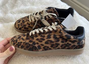 Buty damskie sportowe HM