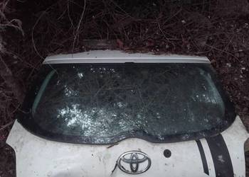 Toyota Auris szyba znaczek spojler klapa za darmo