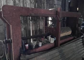 Skrawarka obwodowa łuszczarka do forniru