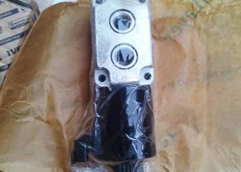 Zawor case farmlift cnh ładowarka 4795.9752