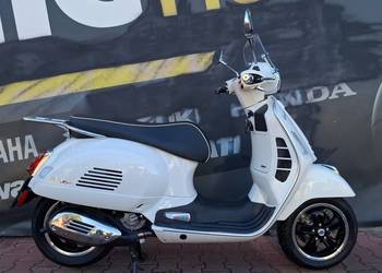 Piaggio Vespa 300 GTS 2022