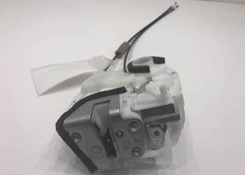 ZAMEK DRZWI LEWY TYŁ SUZUKI S-CROSS Crossover 82302-61MA3