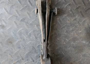 Targaniec do kosiarki osy