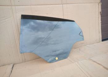 Ford Fiesta MK7 Szyba lewa tył 16r