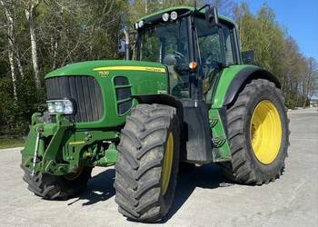 John Deere 7530