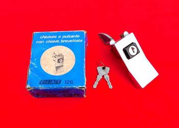 Nowy zamek bambino chrom Fiat 126p 126 PIERWSZA SERIA oryginalny