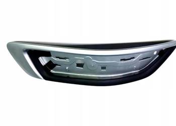VOLVO XC70 tylna lewa kratka odblasku chrom OE