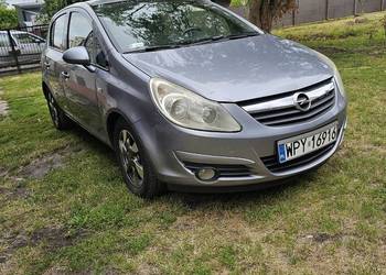 Opel Corsa D 2008r bogate wyposażenie.