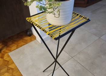 Kwietnik metalowy z  żyłkami z okresu PRL odnowiony