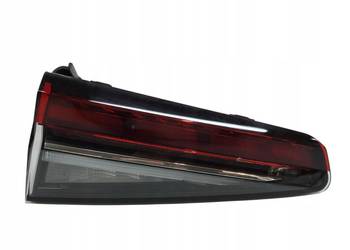 LAMPA TYŁ W KLAPĘ LEWA EUROPA SEDAN HB  3P3945307 Skoda Superb IV (2023-)