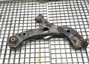 WAHACZ PRAWY PRZÓD TOYOTA COROLLA E21 Sedan/Limuzyna PRZEDNI, PRAWA