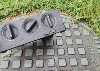 Panel nawiewu klimatyzacji Audi 80 B4