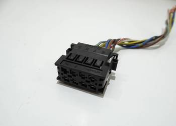 KOSTKA WTYCZKA LAMPY TYŁ W BŁOTNIK BMW E60 LIFT (4647895)