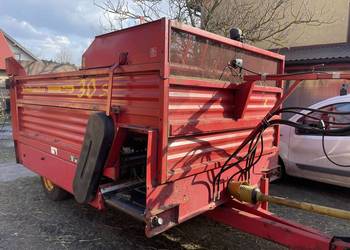 Paszowóz Schuitemaker Amigo 30S