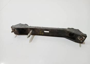 UCHWYT ŁOŻYSKA GŁÓWNEGO PRAWY BMW E93 7157264