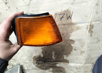 KIERUNKOWSKAZ PRAWY SEAT TOLEDO 1 ŻÓŁTY POMARAŃCZOWY