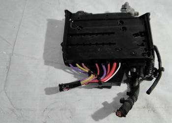 SKRZYNKA BEZPIECZNIKÓW FOCUS MK3 AV6T-14067-BC
