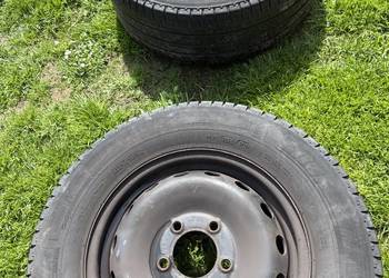 Dwa koła  z oponami 235/65R16