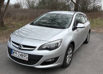 Opel Astra J