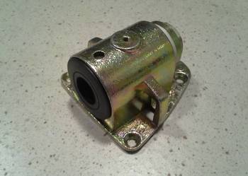 zawias uchwytu lusterka Mercedes 1834 1824 2534 1838 1844