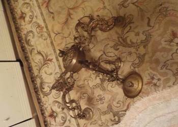 stara lampa 6 ramienna z mosiadzu z boku orly