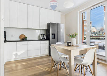 4 pok. z ogródkiem, Walendów Park