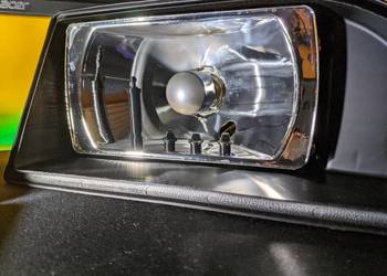 Spinki lamp przednich Polonez