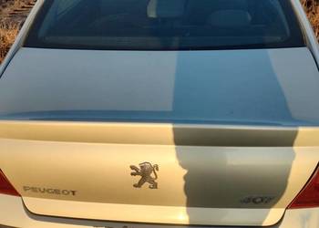 Klapa bagażnika kompletna Peugeot 407 sedan KCVD