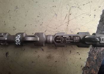 RENAULT NISSAN 2,0 DCI M9R listwa wtryskowa 0445214173